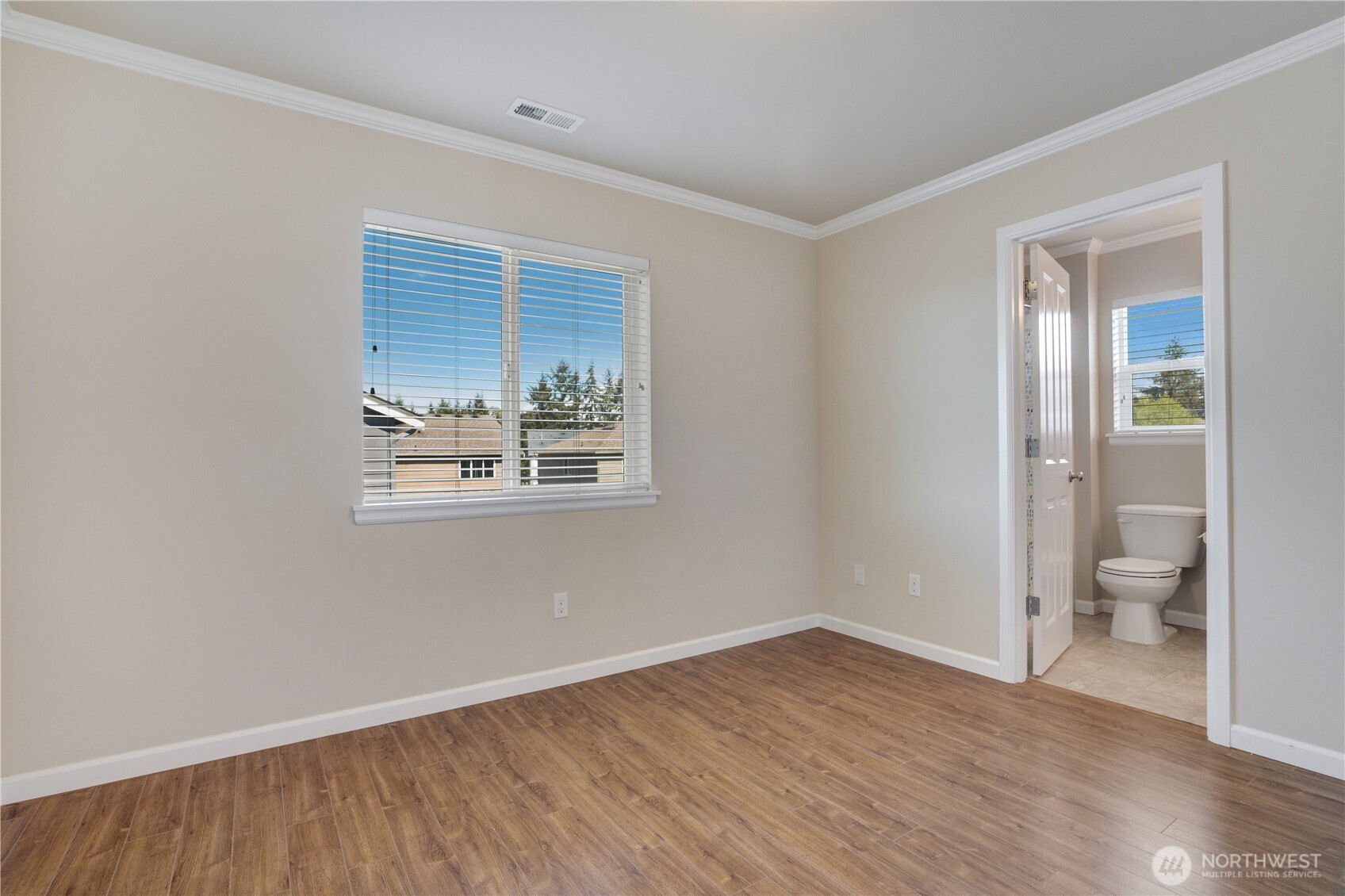 5028 40th Street NE, Tacoma, WA 98422