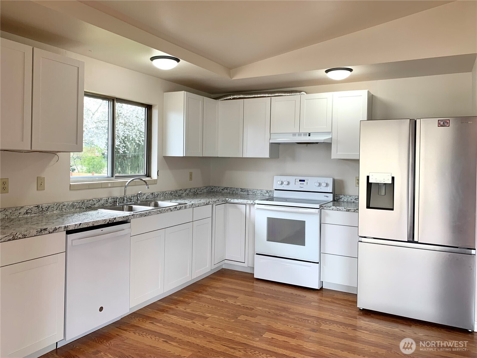 29818 4th Avenue SW, Federal Way, WA 98023