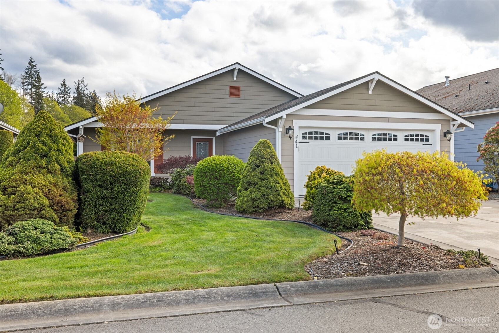 41 W Lobelia Drive , Sequim, WA 98382