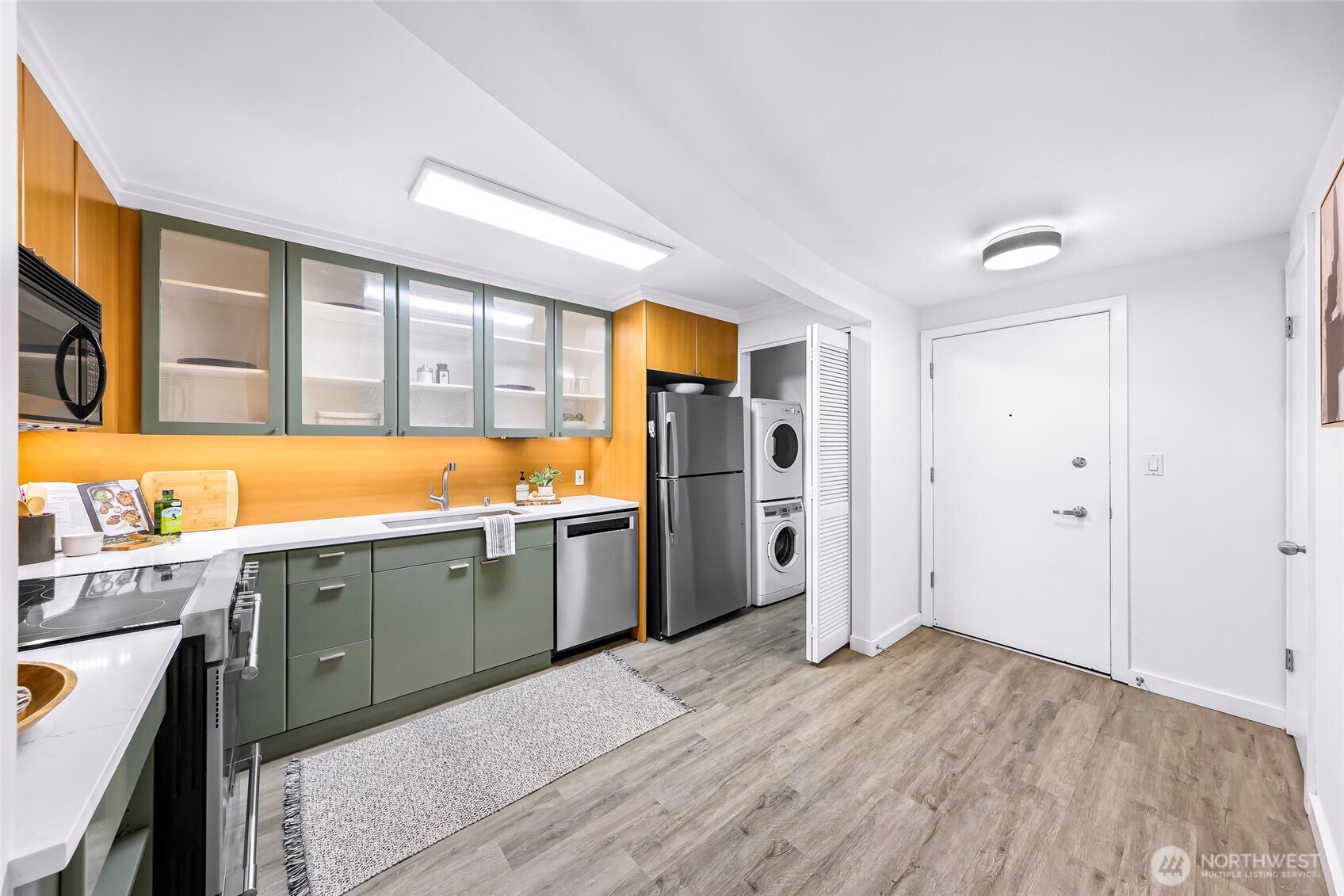 732 11th Avenue E #305, Seattle, WA 98102