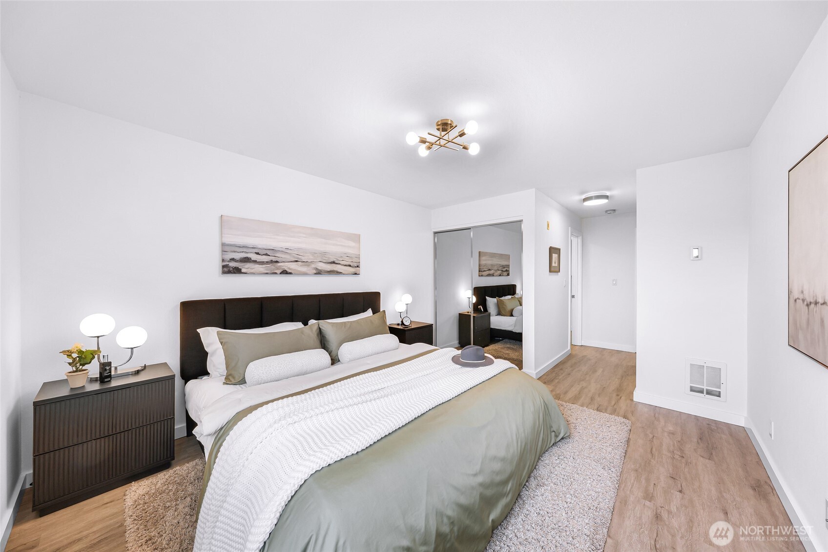 732 11th Avenue E #305, Seattle, WA 98102