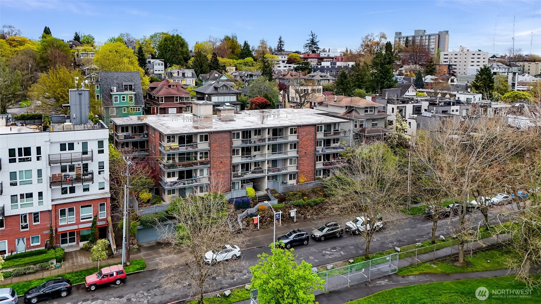 732 11th Avenue E #305, Seattle, WA 98102