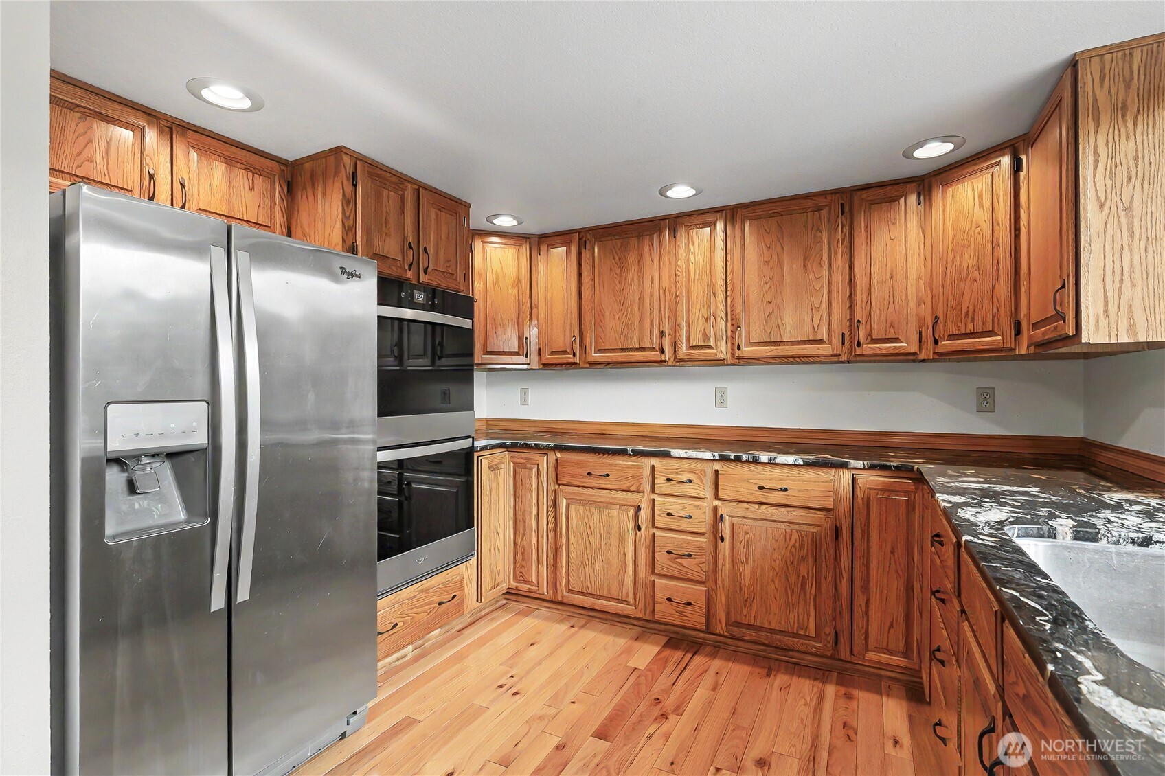 556 SW 334th Court , Federal Way, WA 98023