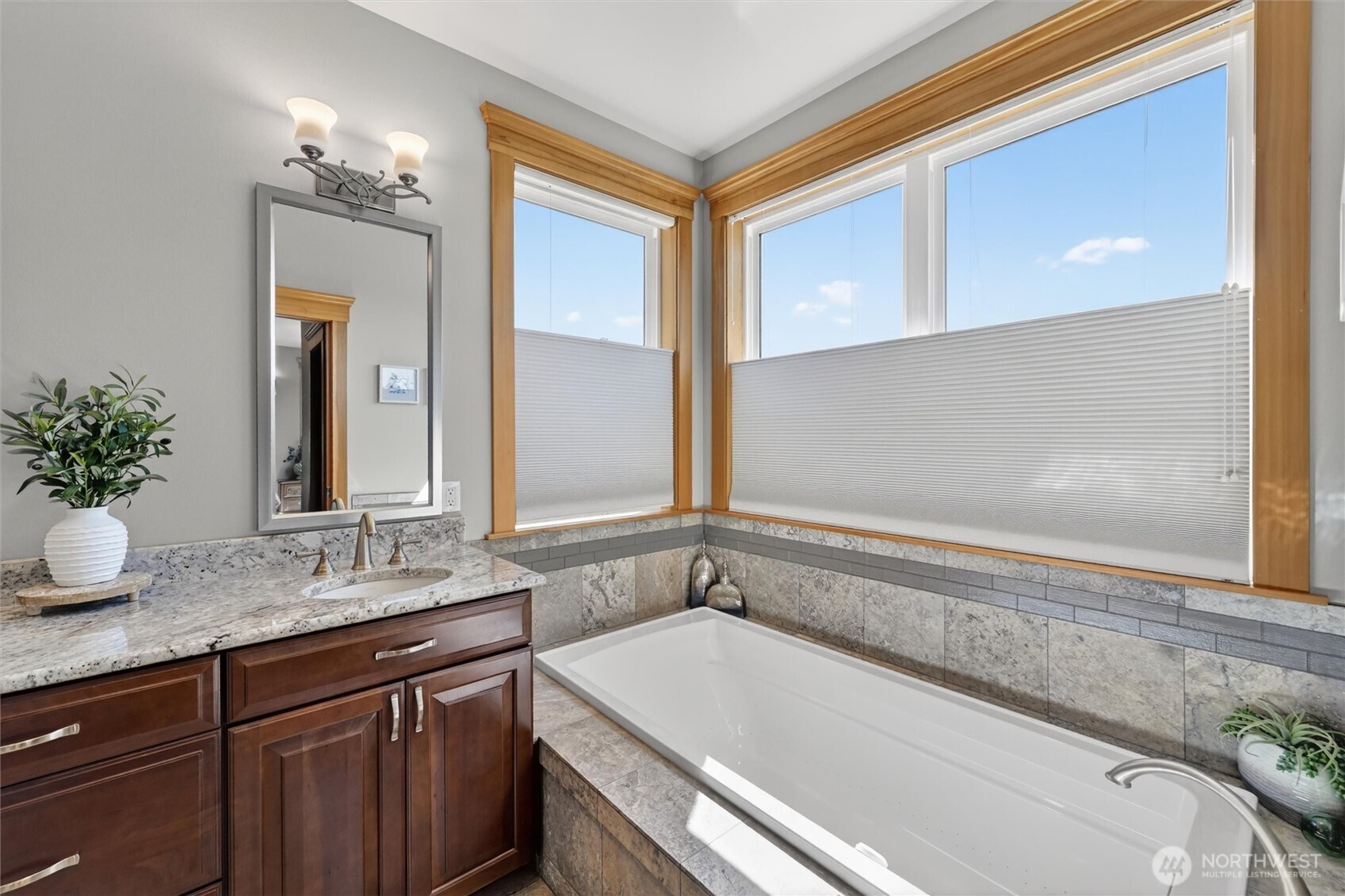 11611 Marihugh Place , Mount Vernon, WA 98273