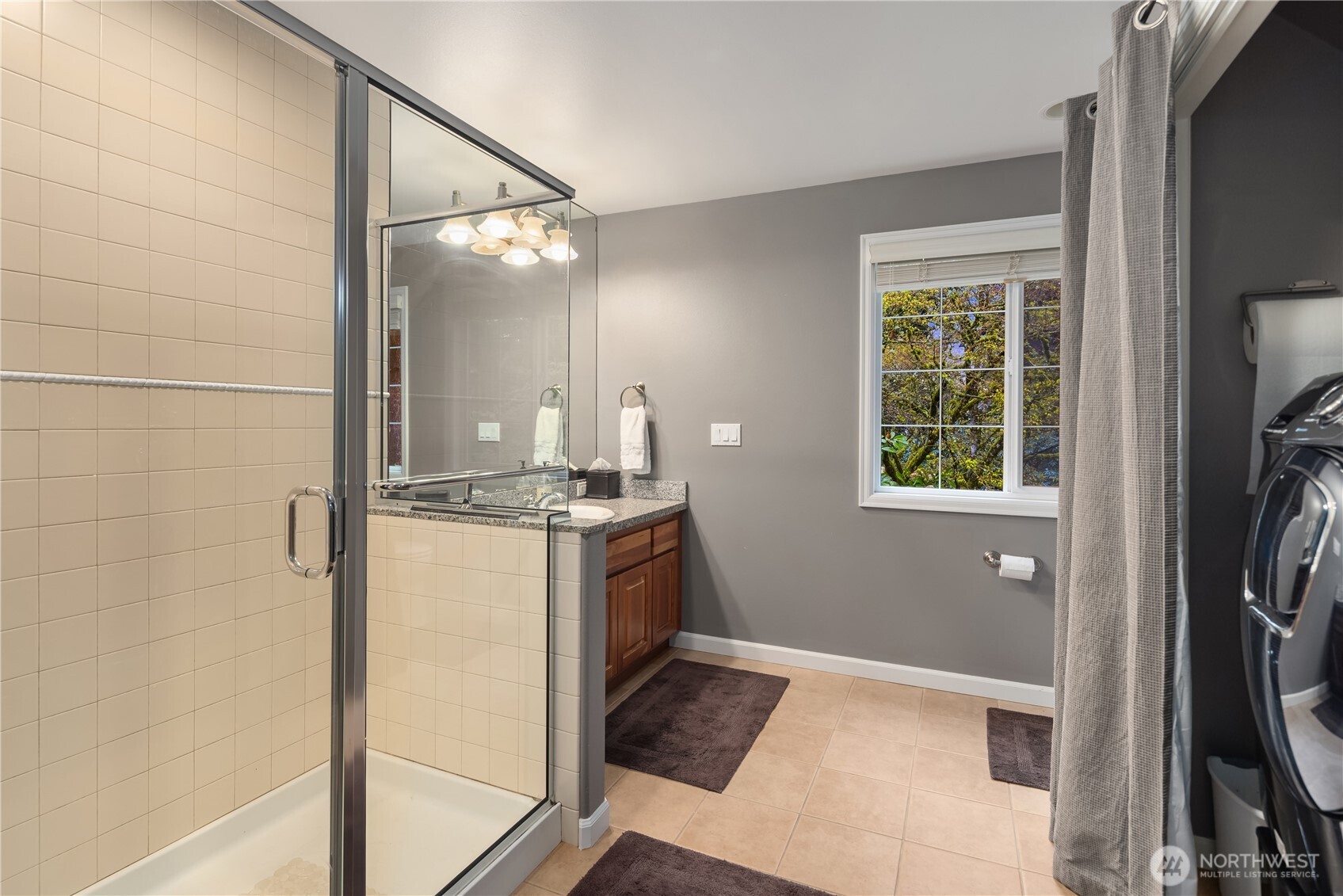 10444 SE 22nd Street , Bellevue, WA 98004