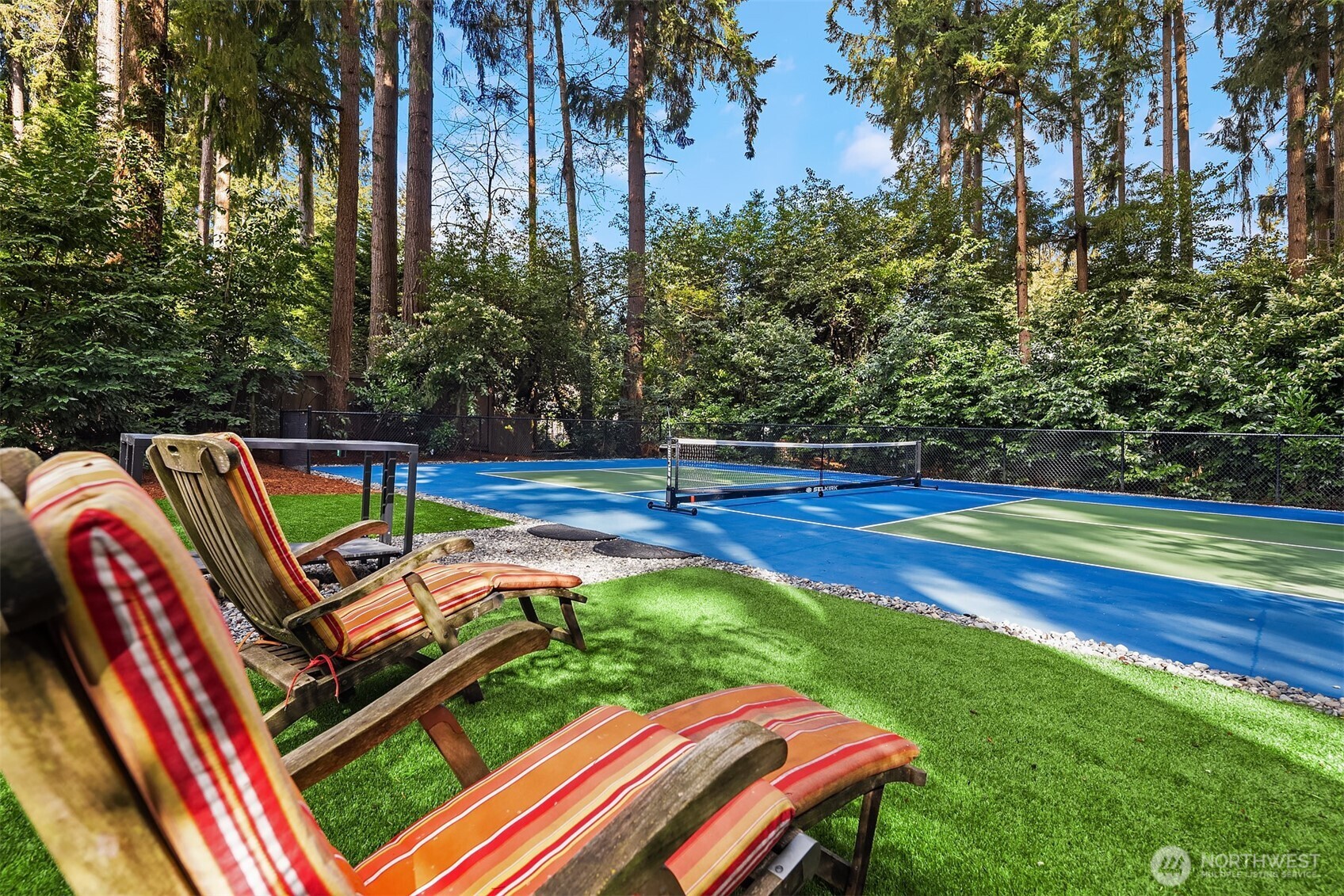 10444 SE 22nd Street , Bellevue, WA 98004