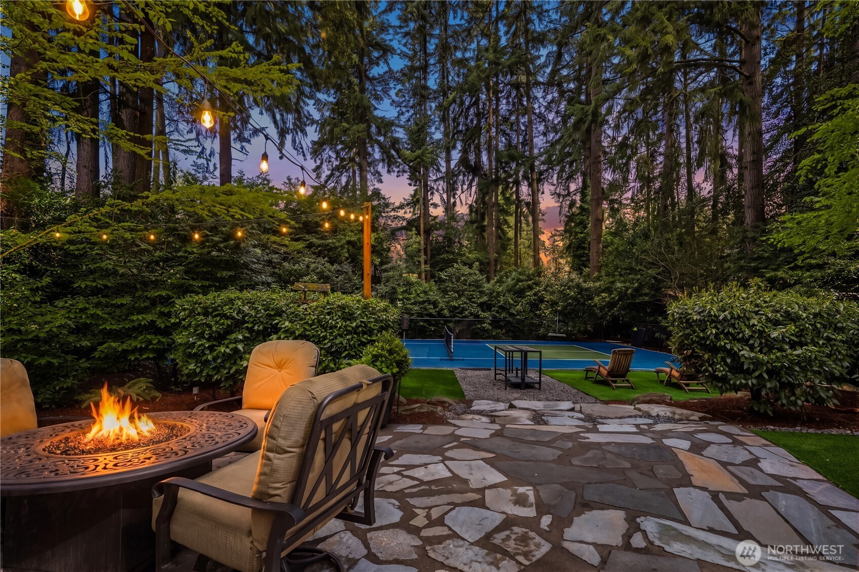 10444 SE 22nd Street , Bellevue, WA 98004