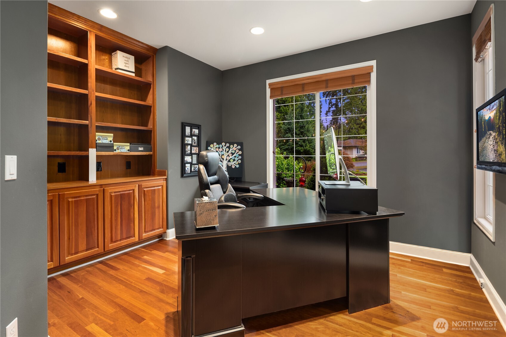 10444 SE 22nd Street , Bellevue, WA 98004