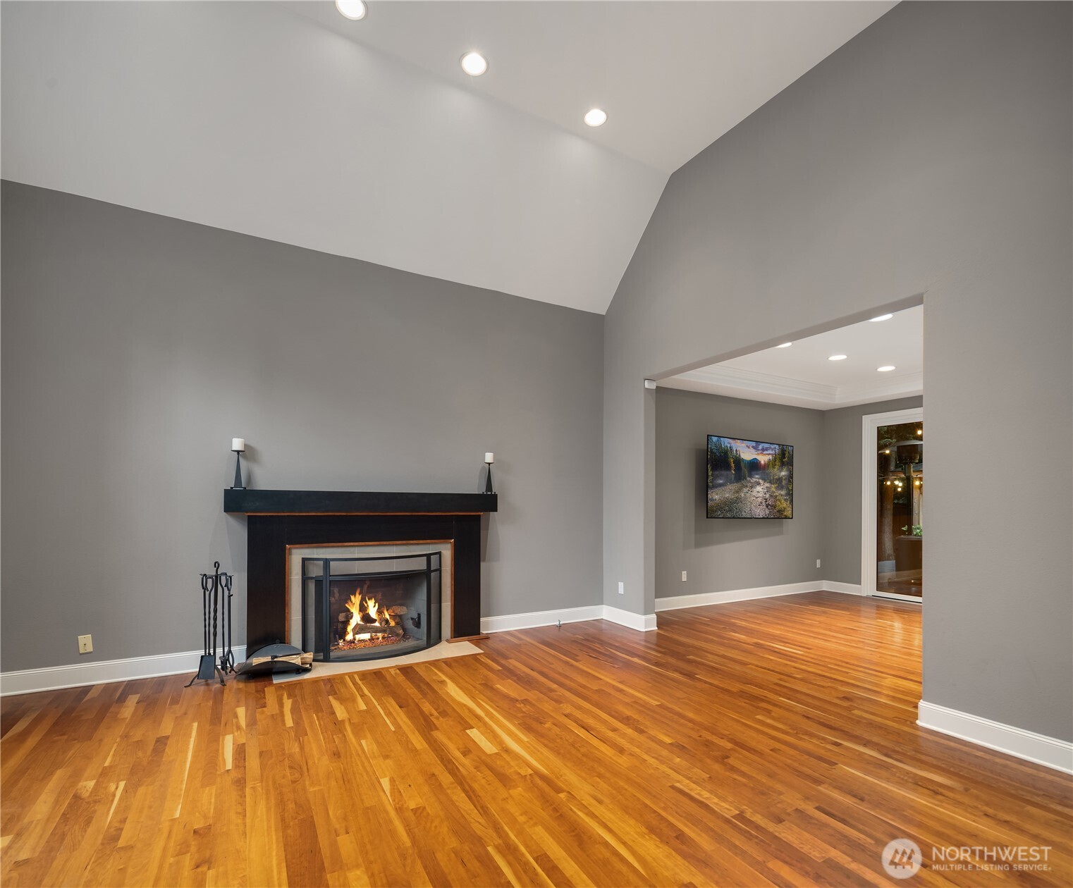 10444 SE 22nd Street , Bellevue, WA 98004