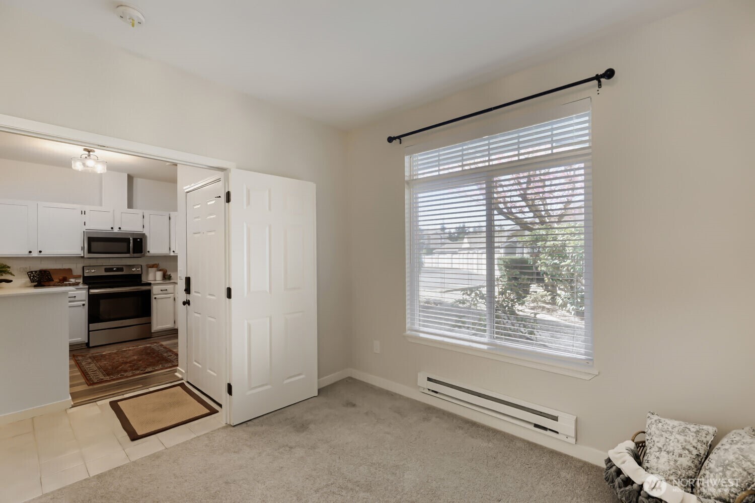 5400 Harbour Pointe Boulevard #G104, Mukilteo, WA 98275
