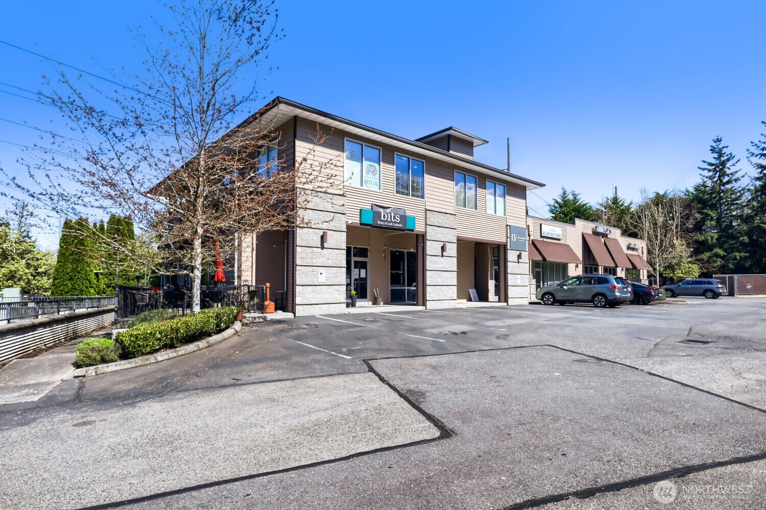 5400 Harbour Pointe Boulevard #G104, Mukilteo, WA 98275