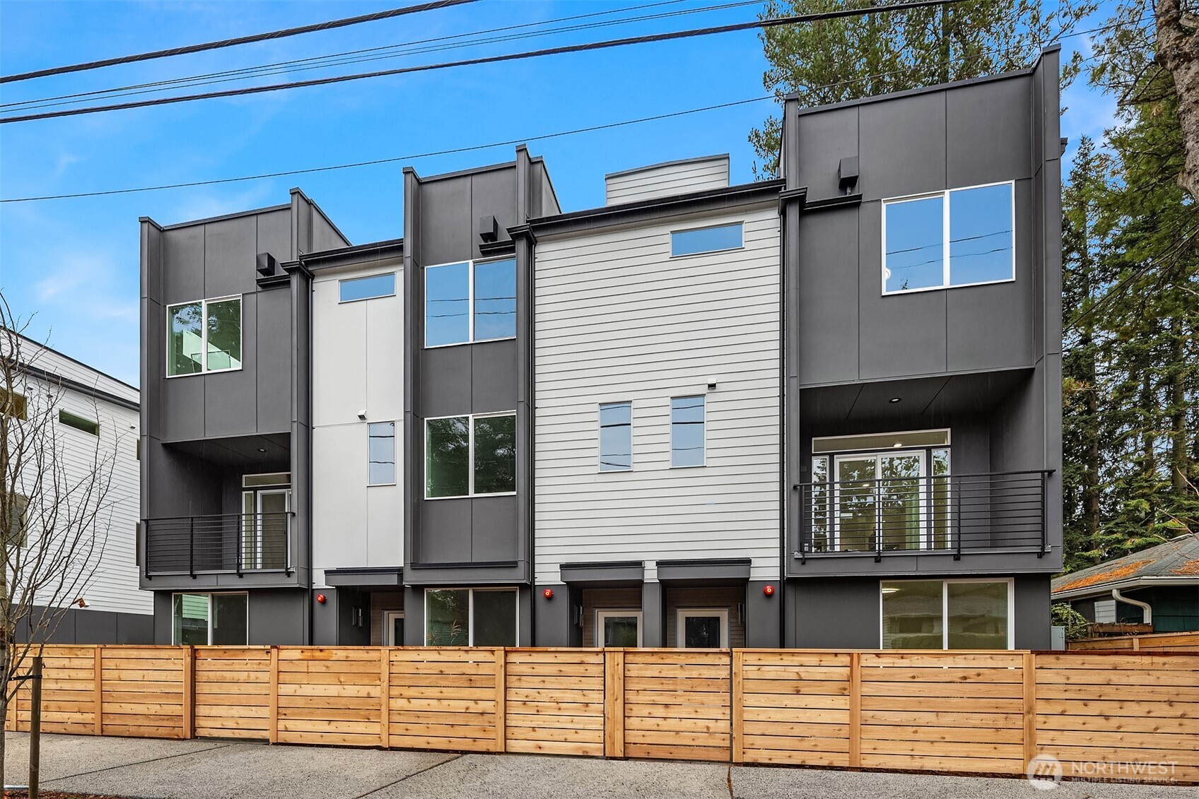 18015 2nd Avenue NE #B, Shoreline, WA 98155