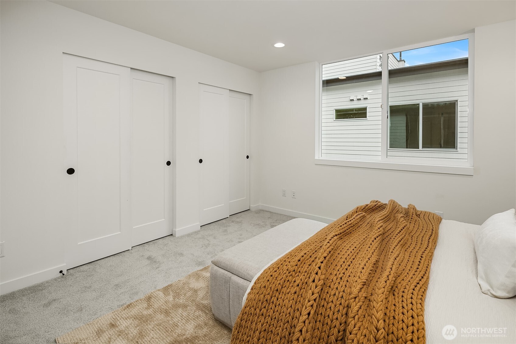 18015 2nd Avenue NE #B, Shoreline, WA 98155