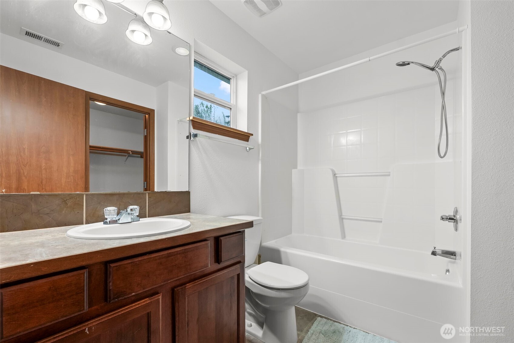 17817 79th Avenue Ct E, Puyallup, WA 98375