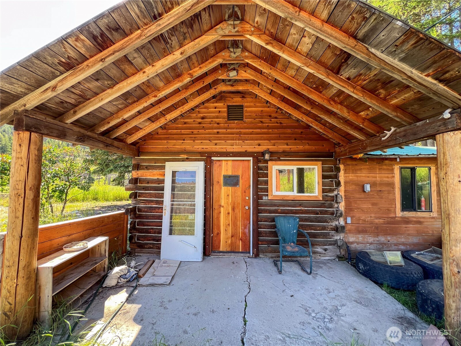 331 Bonaparte Lake Road , Tonasket, WA 98859