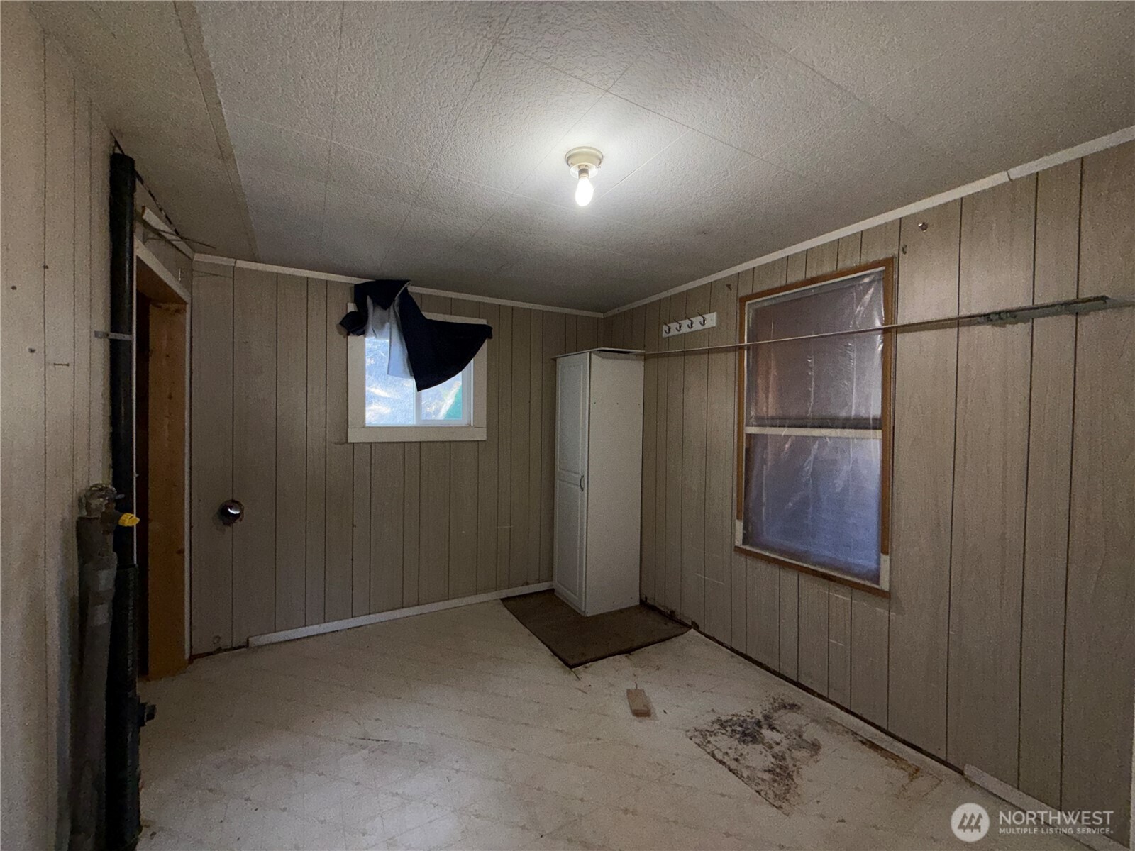 331 Bonaparte Lake Road , Tonasket, WA 98859