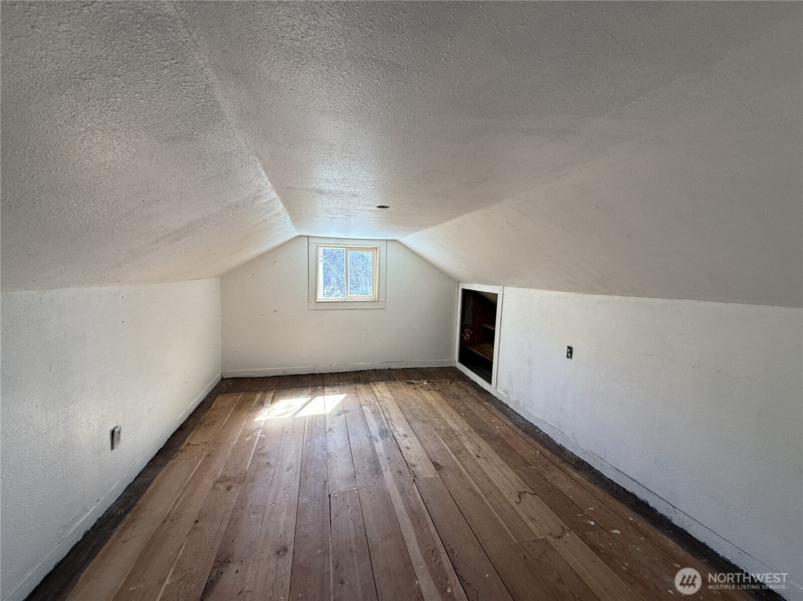 331 Bonaparte Lake Road , Tonasket, WA 98859