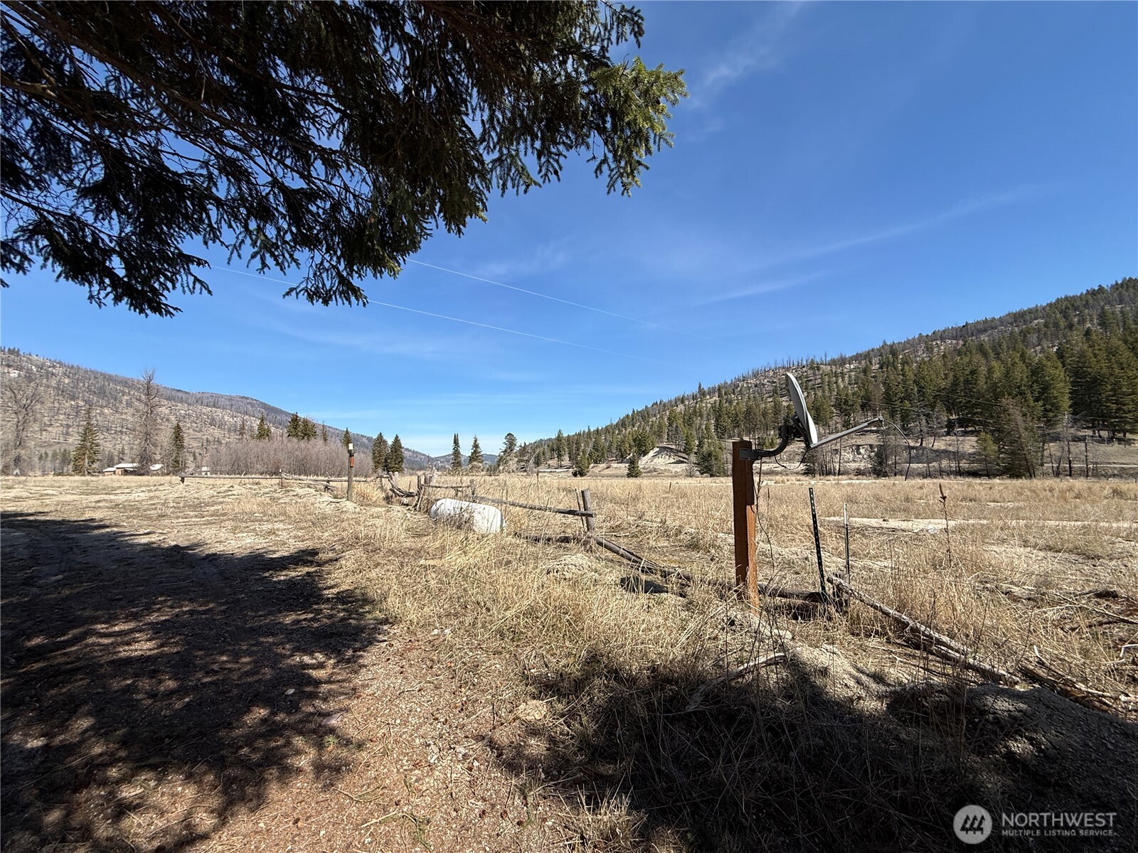 331 Bonaparte Lake Road , Tonasket, WA 98859