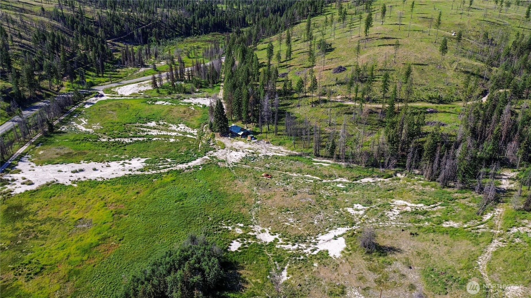 331 Bonaparte Lake Road , Tonasket, WA 98859