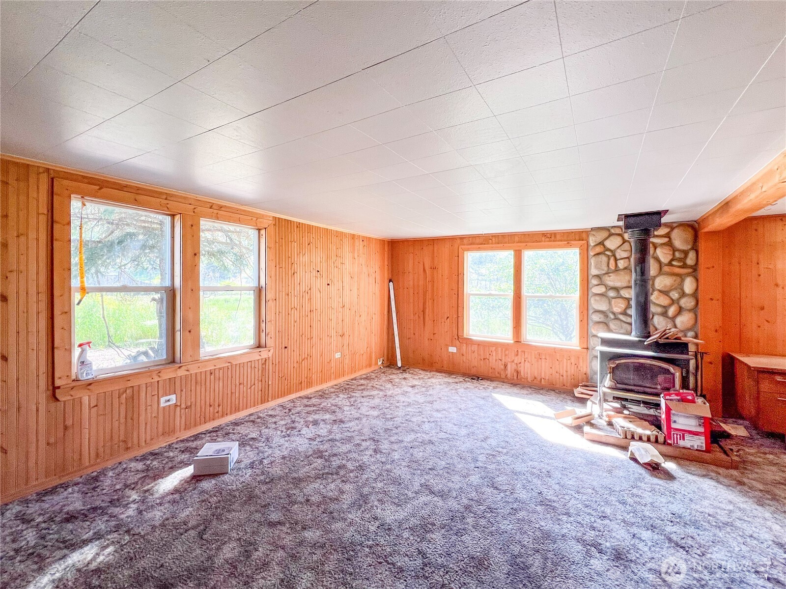 331 Bonaparte Lake Road , Tonasket, WA 98859