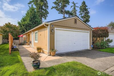 230 105th St E, Tacoma, WA 98455 - Photo 2