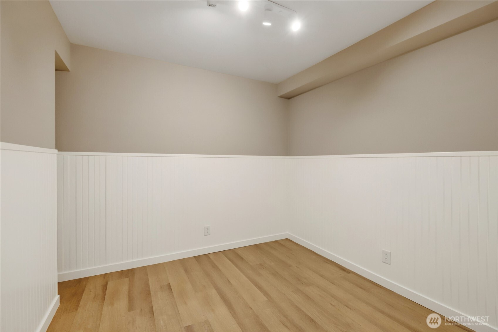 24225 Fjord Place NW, Poulsbo, WA 98370