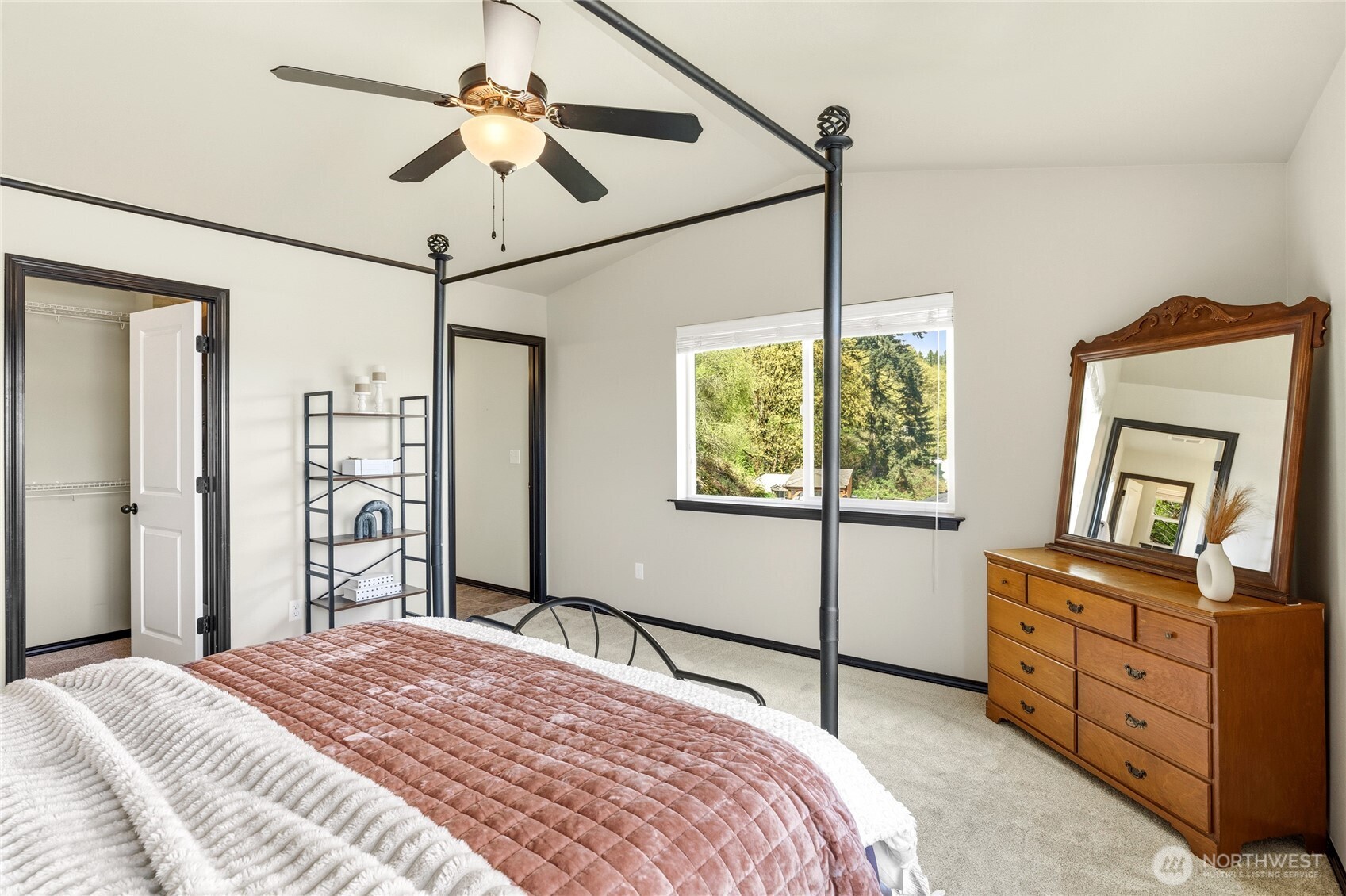 9702 Lowell Larimer Road , Everett, WA 98208