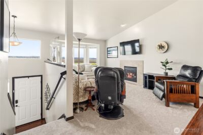 9702 Lowell Larimer Road , Everett, WA 98208 - Photo 2