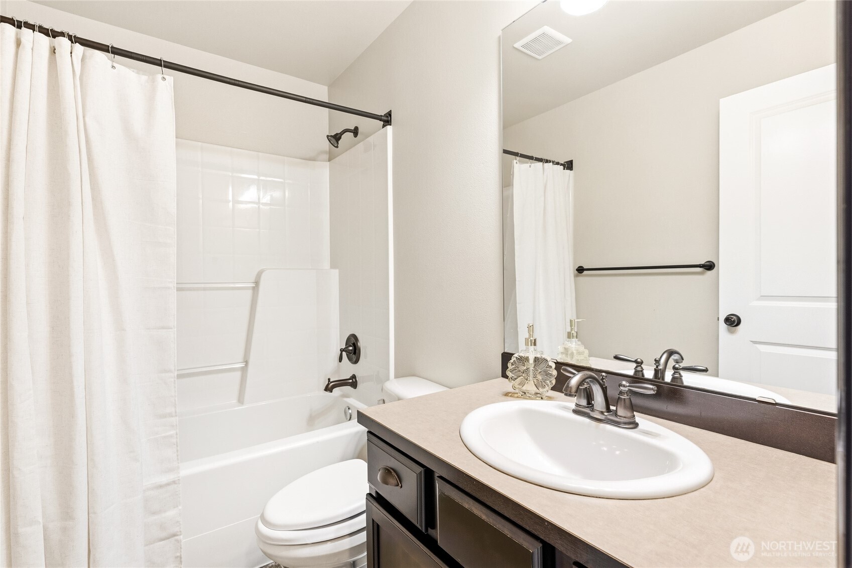 9702 Lowell Larimer Road , Everett, WA 98208