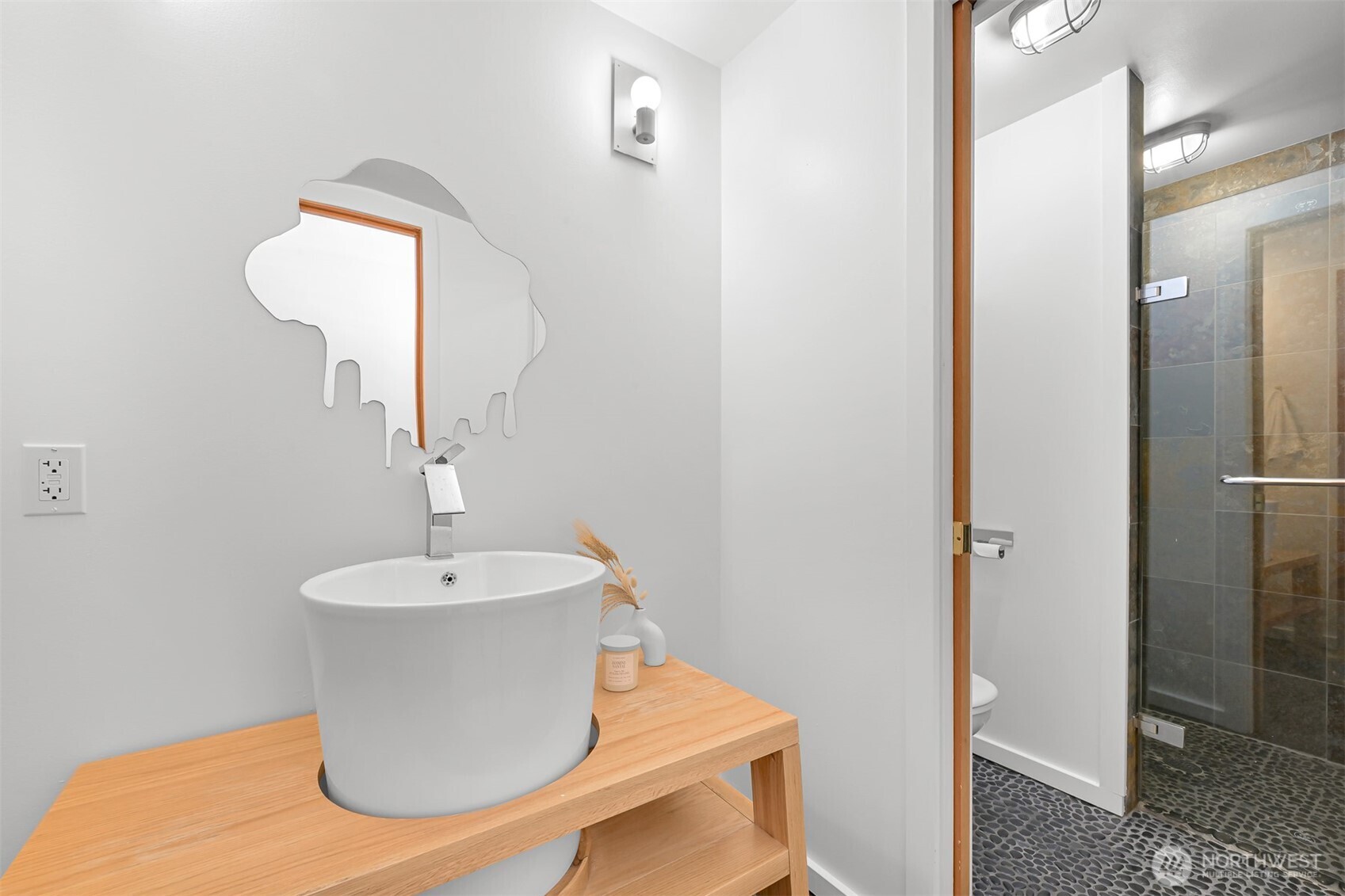 1195 Brighton Crest Drive , Bellingham, WA 98229