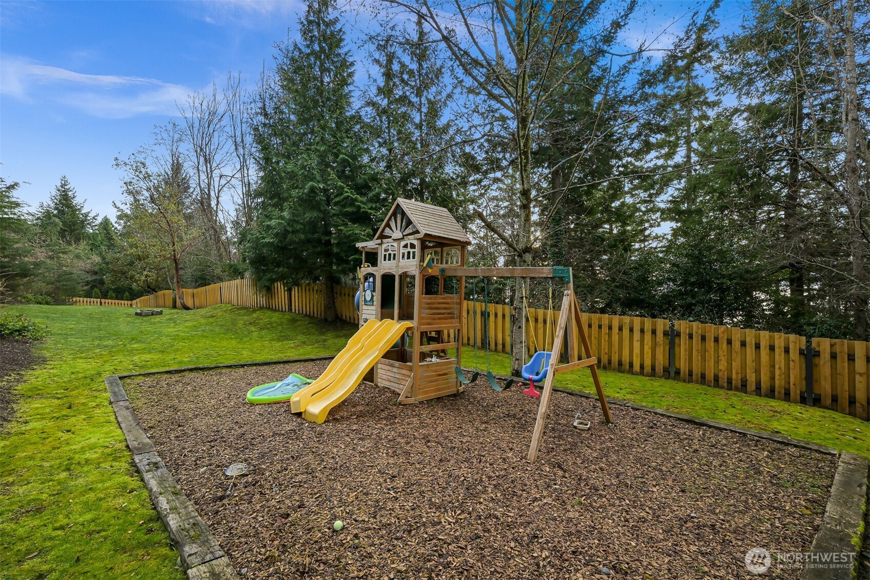 1195 Brighton Crest Drive , Bellingham, WA 98229