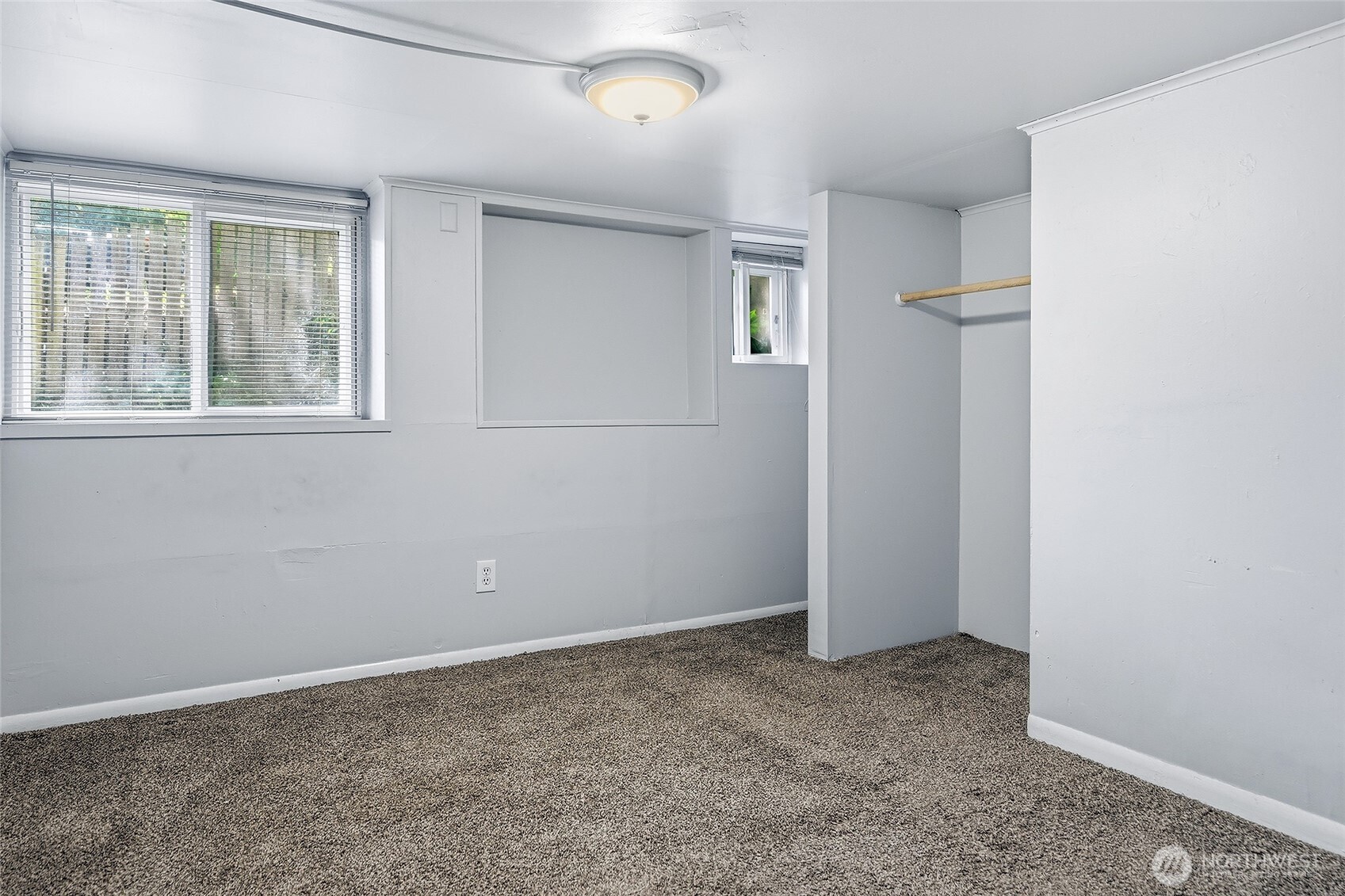 11653 Glendale Way S, Seattle, WA 98168-1244