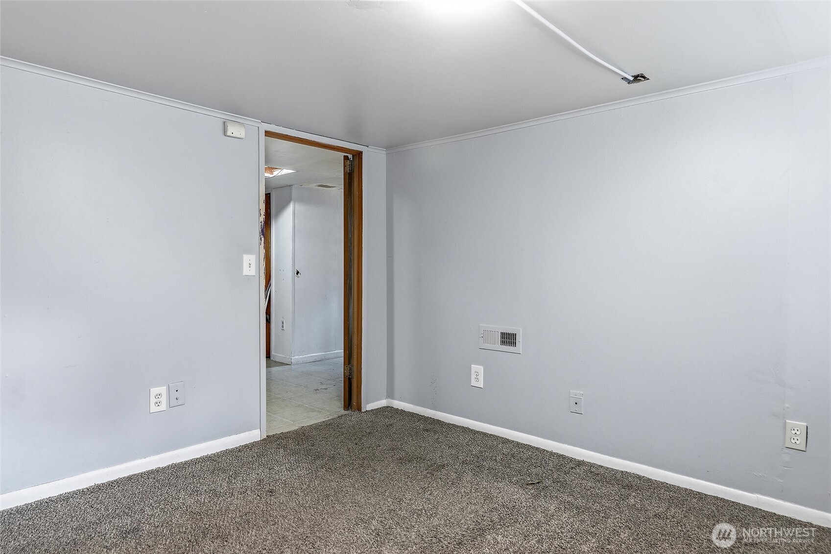 11653 Glendale Way S, Seattle, WA 98168-1244