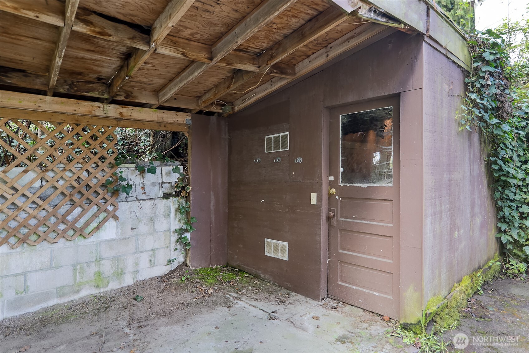 11653 Glendale Way S, Seattle, WA 98168-1244