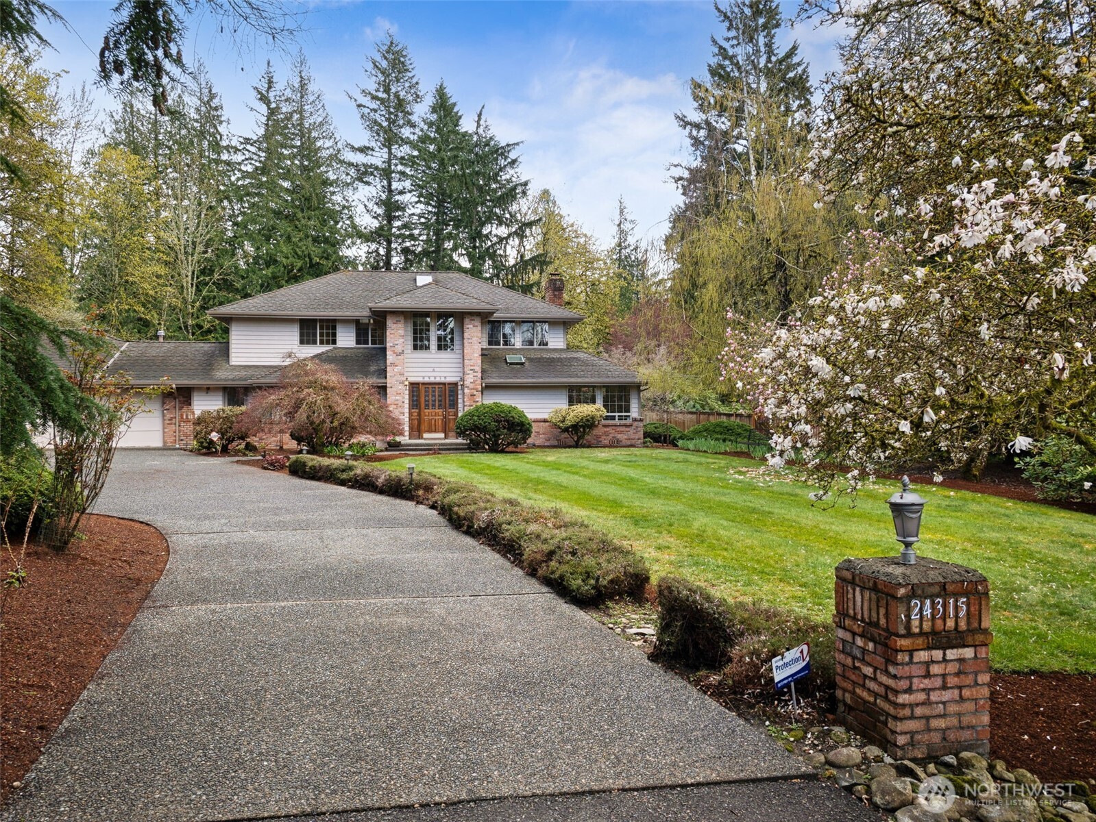 24315 SE 225th Street , Maple Valley, WA 98038