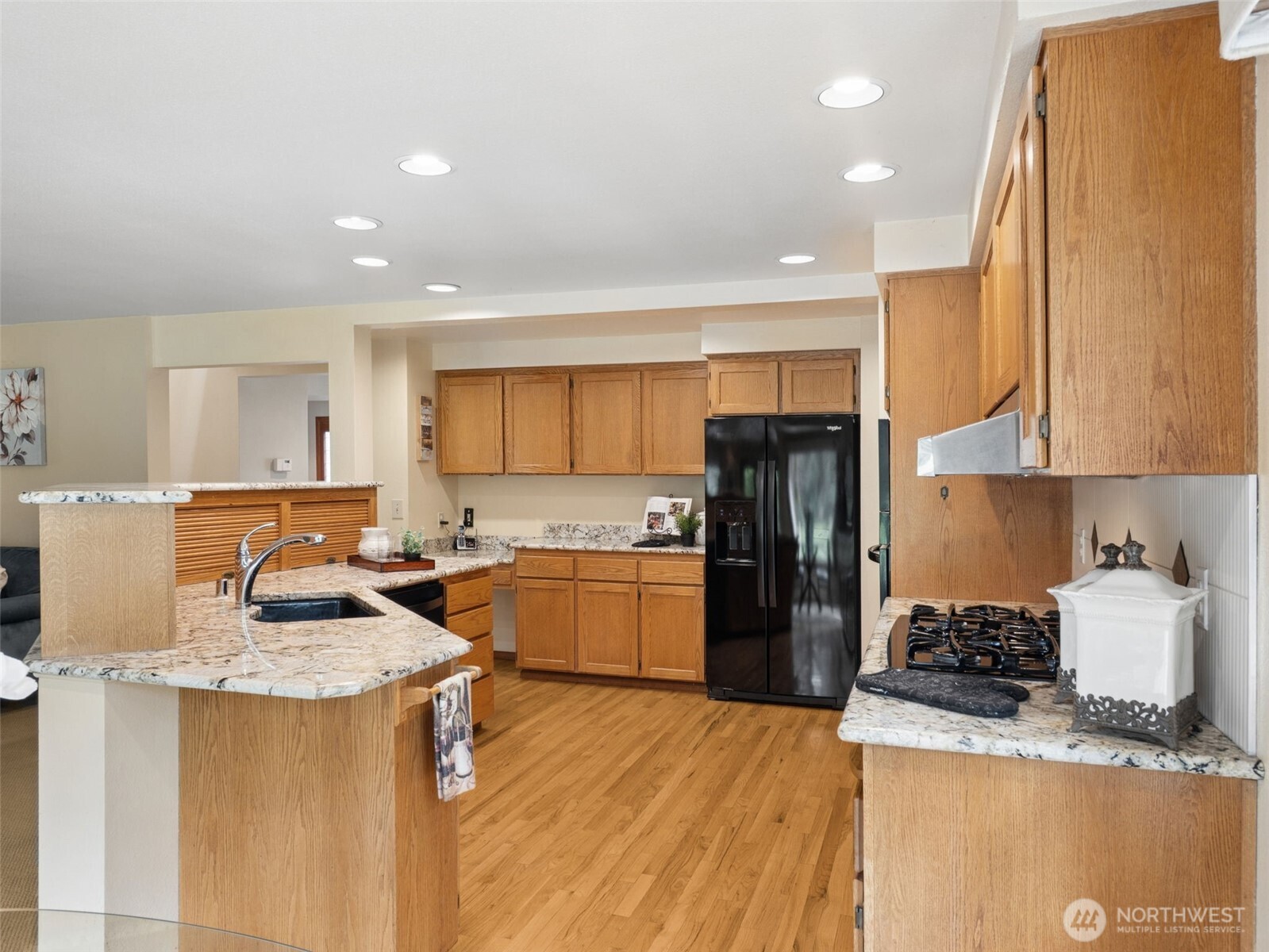 24315 SE 225th Street , Maple Valley, WA 98038