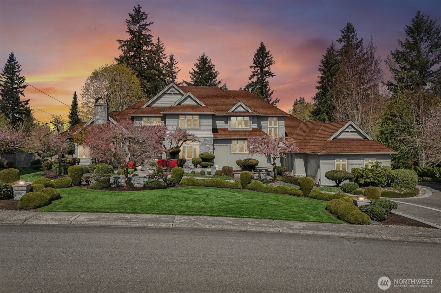 406 Windsor Dr SE , Sammamish, WA 98074