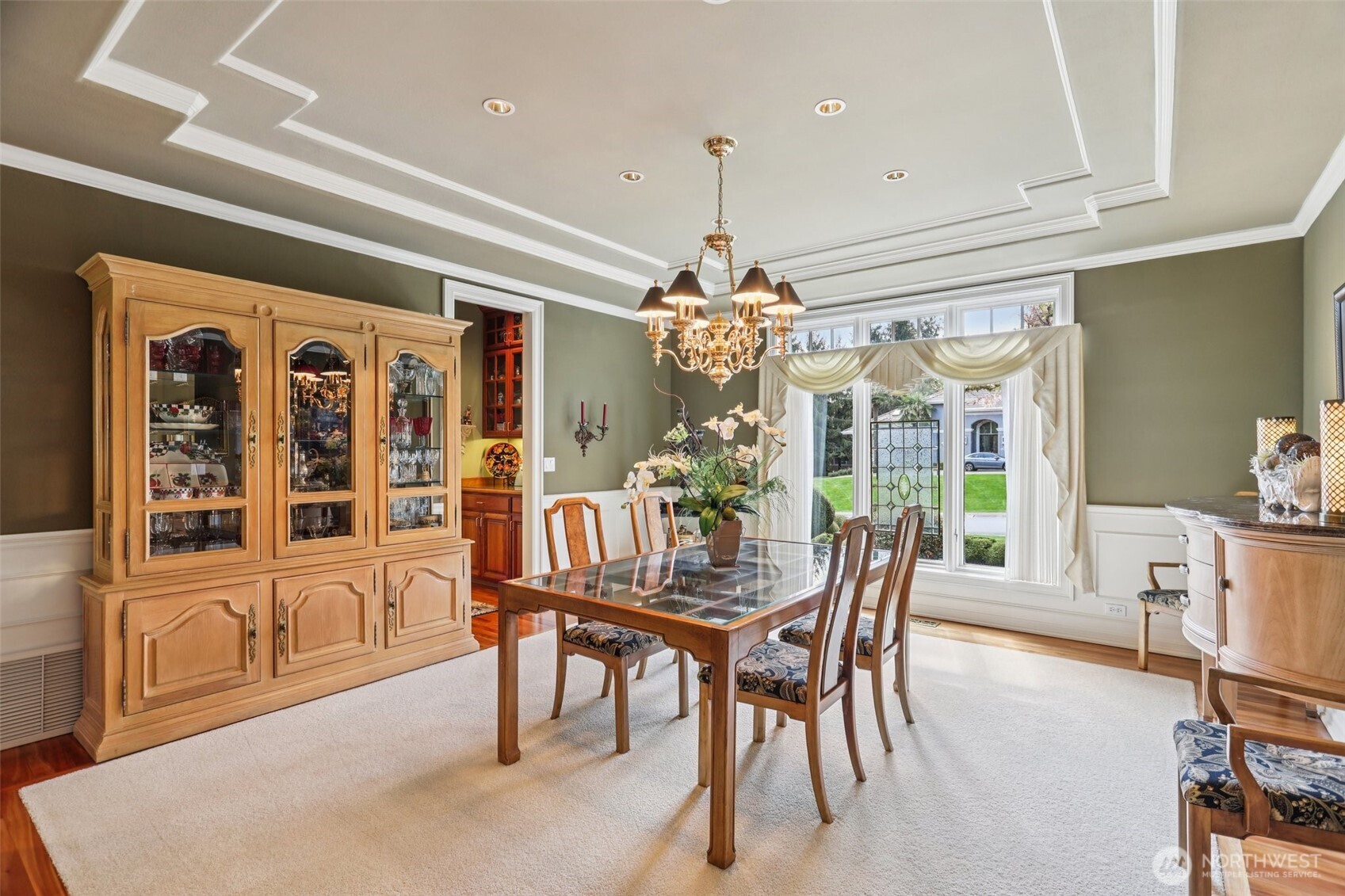 406 Windsor Dr SE , Sammamish, WA 98074