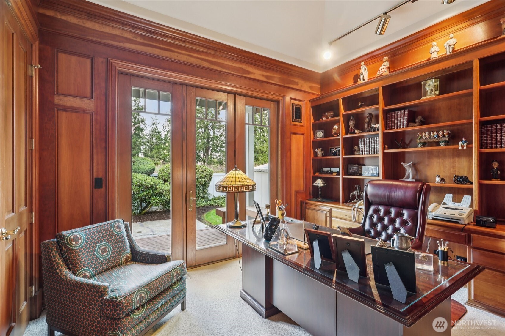 406 Windsor Dr SE , Sammamish, WA 98074