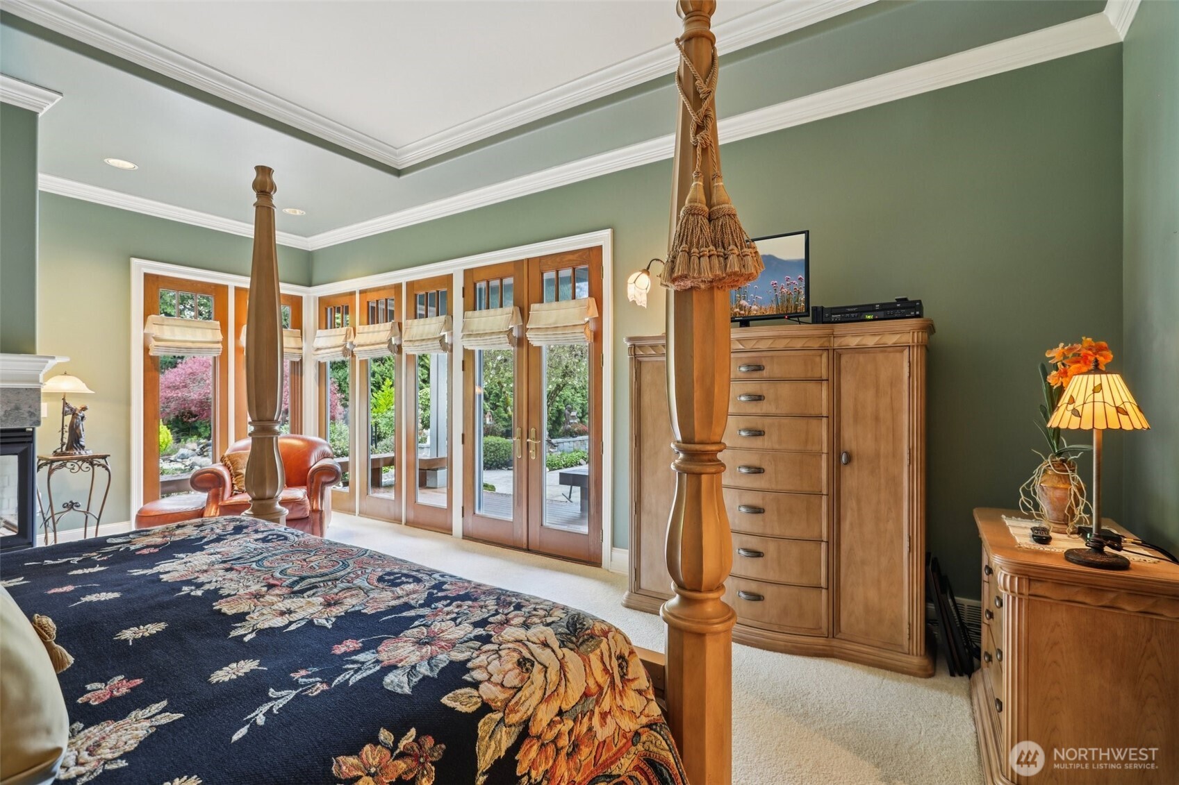 406 Windsor Dr SE , Sammamish, WA 98074