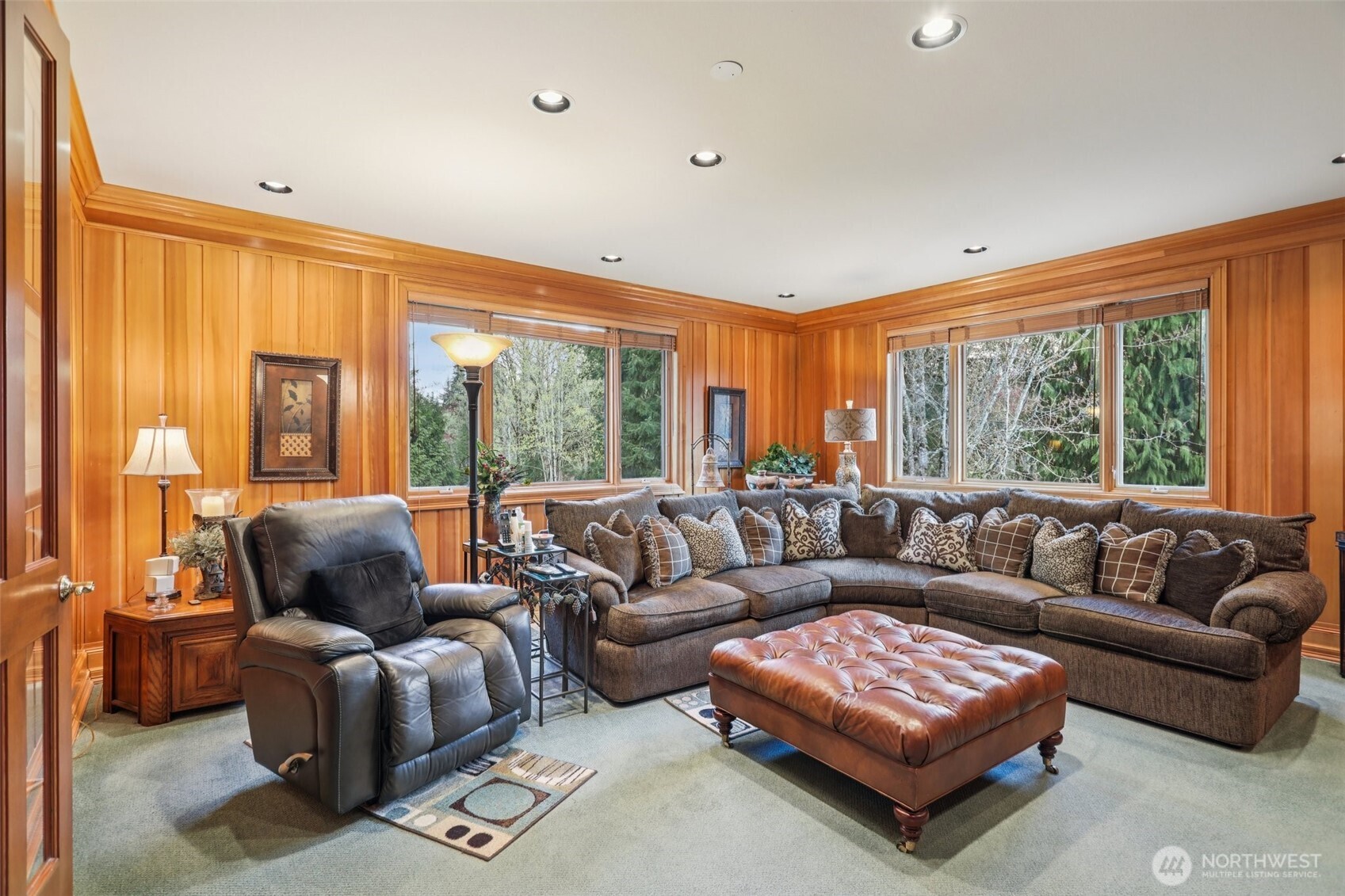 406 Windsor Dr SE , Sammamish, WA 98074