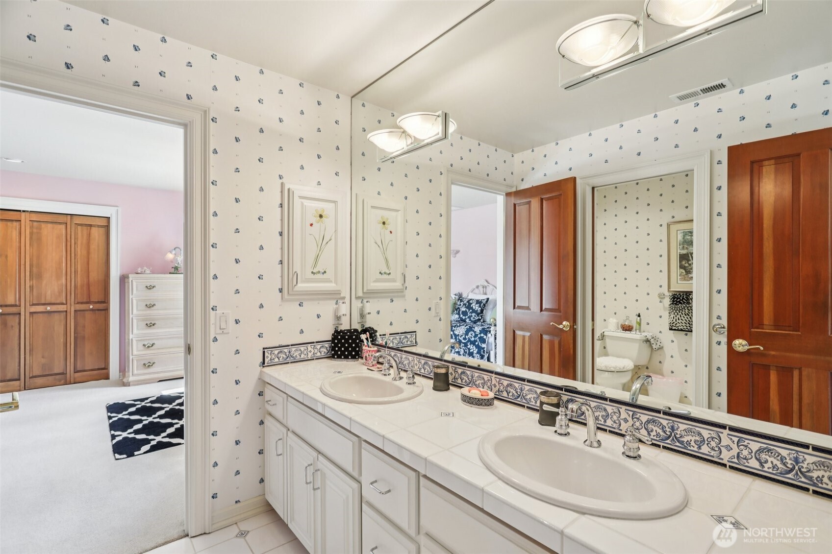 406 Windsor Dr SE , Sammamish, WA 98074