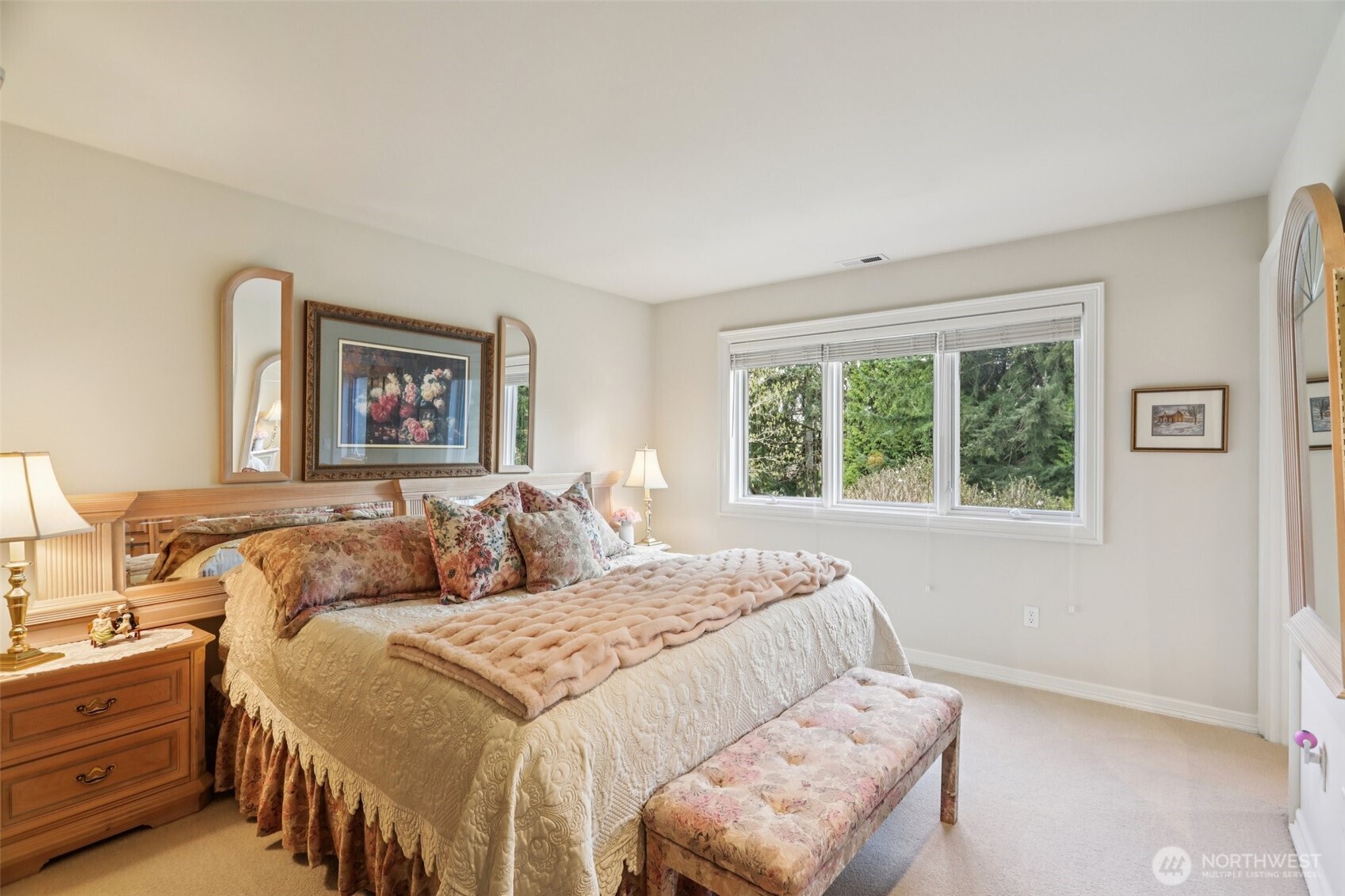 406 Windsor Dr SE , Sammamish, WA 98074