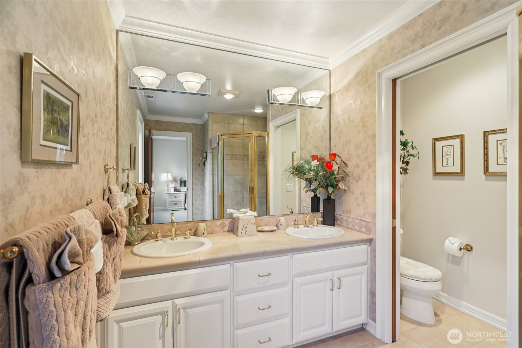 406 Windsor Dr SE , Sammamish, WA 98074