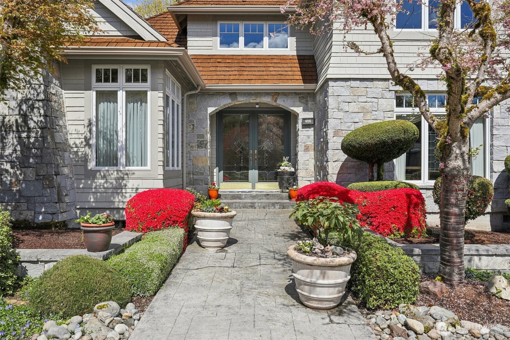 406 Windsor Dr SE , Sammamish, WA 98074