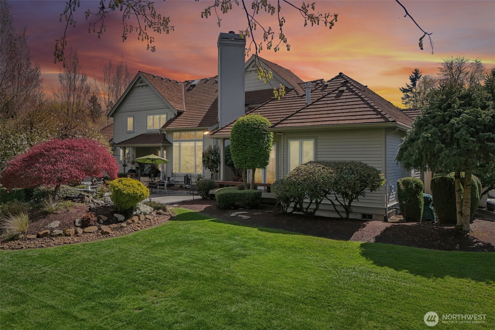 406 Windsor Dr SE , Sammamish, WA 98074