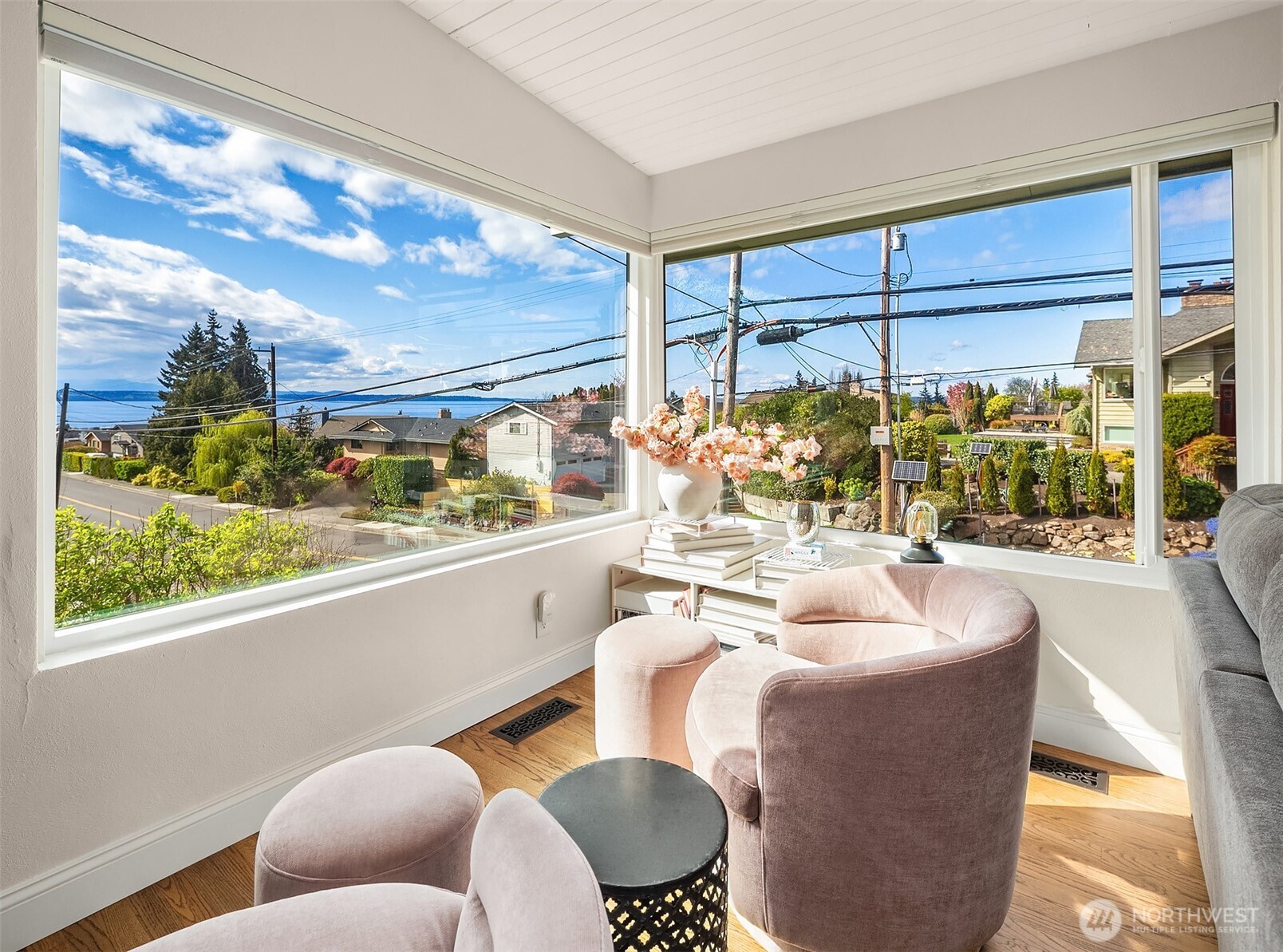 810 Walnut Street , Edmonds, WA 98020