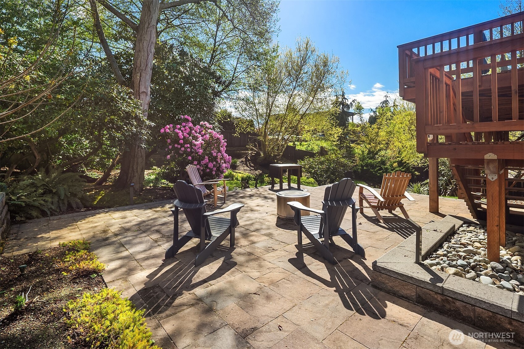810 Walnut Street , Edmonds, WA 98020