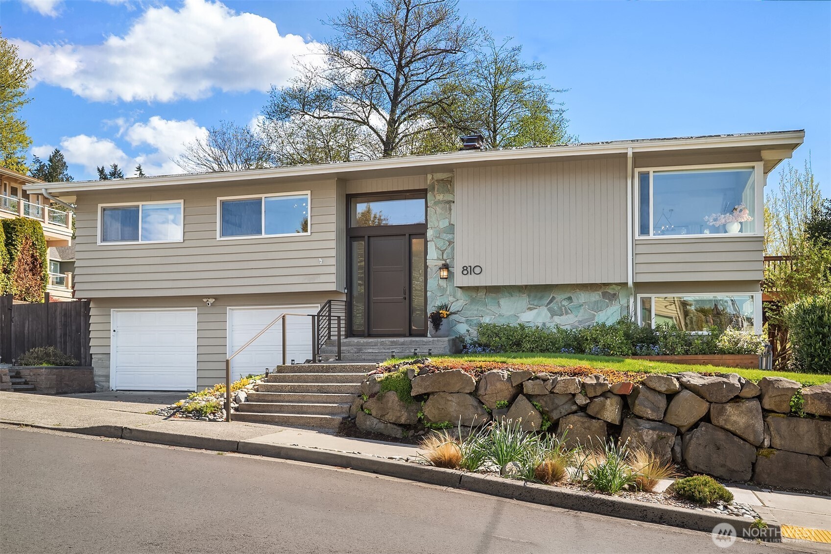 810 Walnut Street , Edmonds, WA 98020