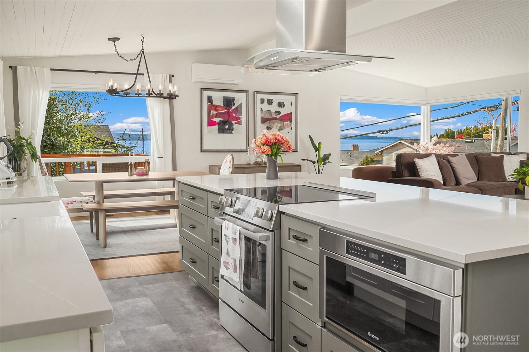 810 Walnut Street , Edmonds, WA 98020